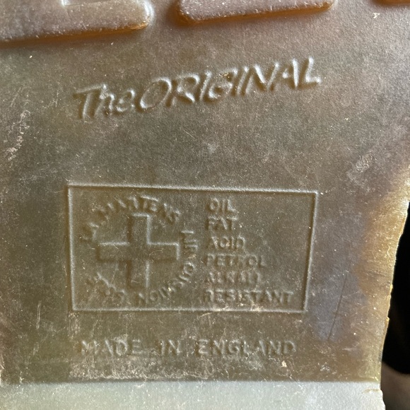 Vintage Original Doc Martens Boots 20 eyelet size 7.5 - Picture 8 of 11